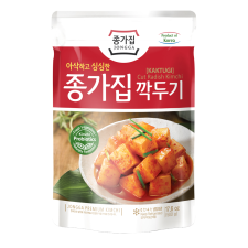 Chongga Sliced Radish Kimchi 17.6oz(500g), 종가집 종가 깍두기 17.6oz(500g)